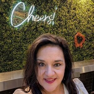 Meet your Posher, Cristina